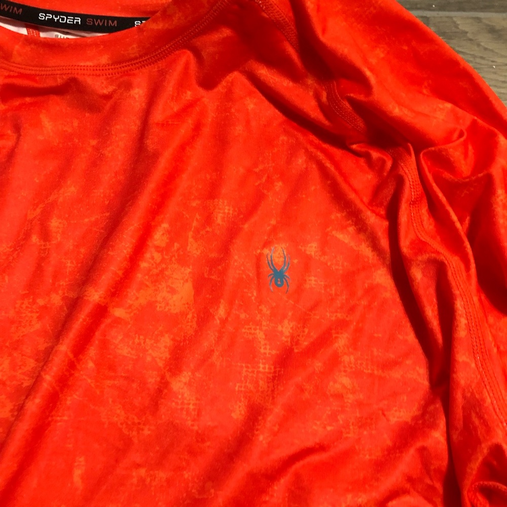 🛍🛍SOLD Mens- spyder swim rash guard top long sleeve - Picture 3 of 4